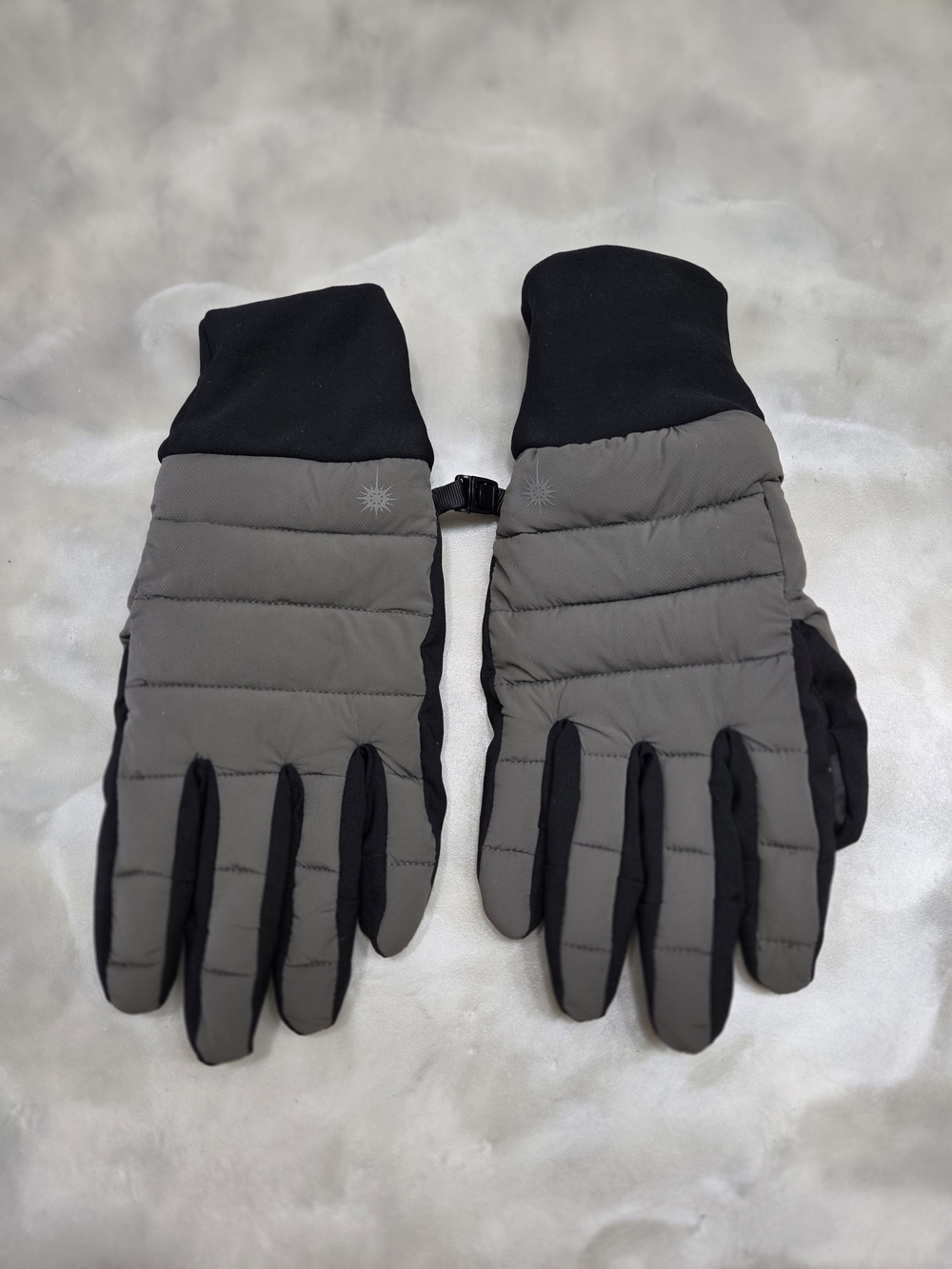 Frostbite Men's Gray/ Black Winter Gloves Size M/L